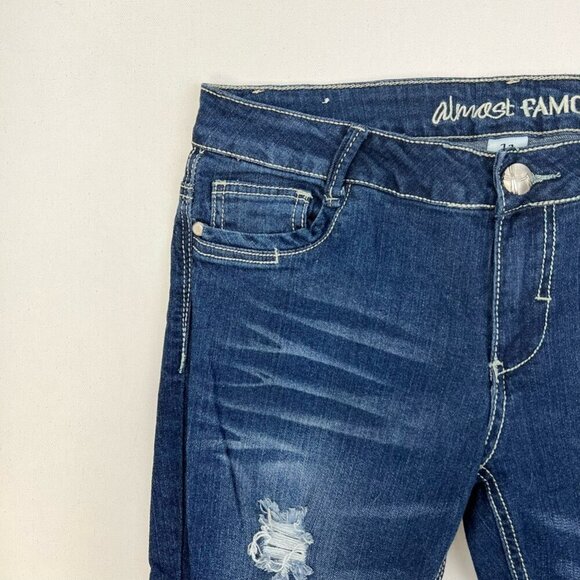 Almost Famous Womens Cropped Jeans Blue Distressed Dark Wash Low Rise Size 11 - Picture 6 of 10